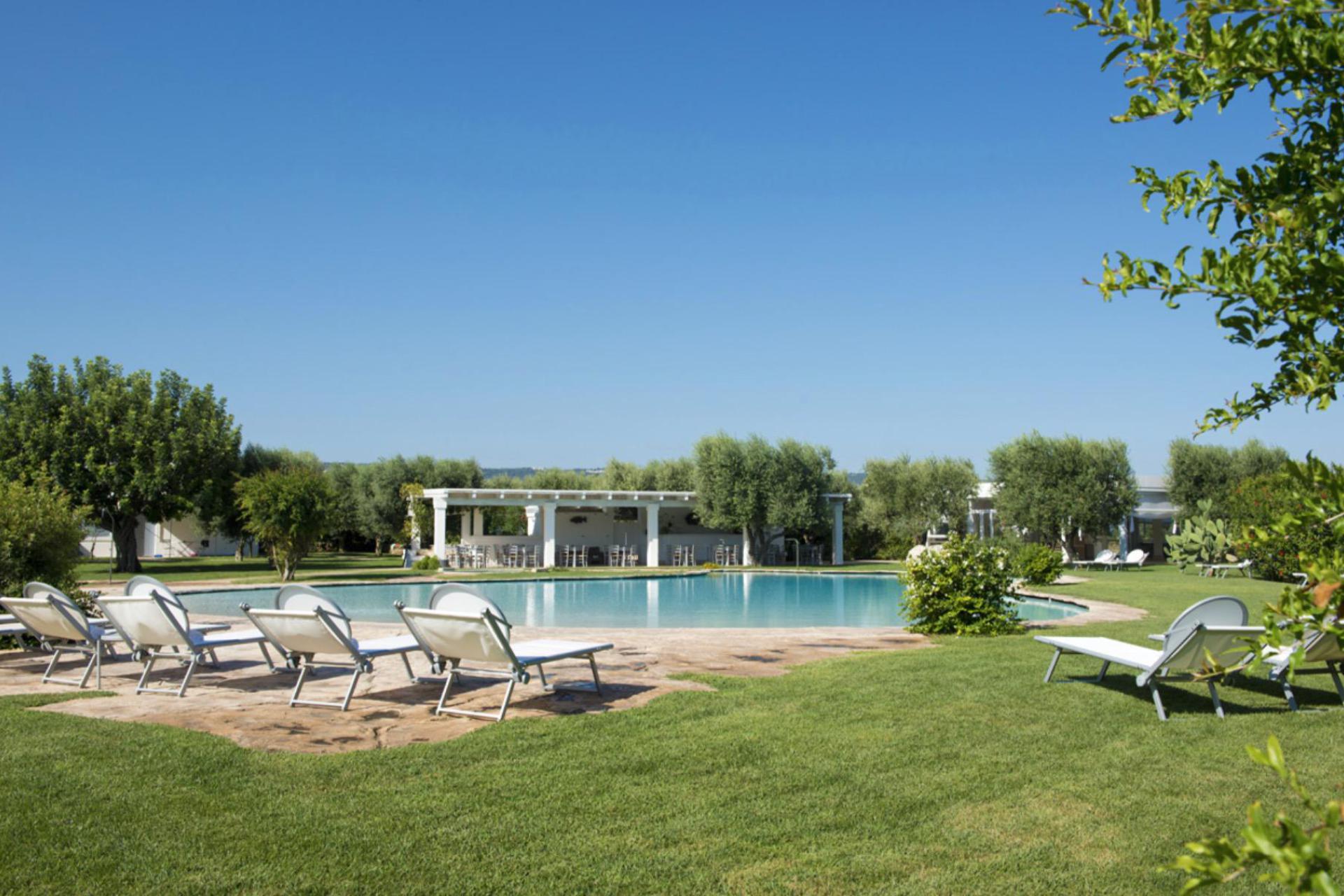 Agriturismo Puglia Luxe agriturismo met groot zwembad, vlakbij zee
