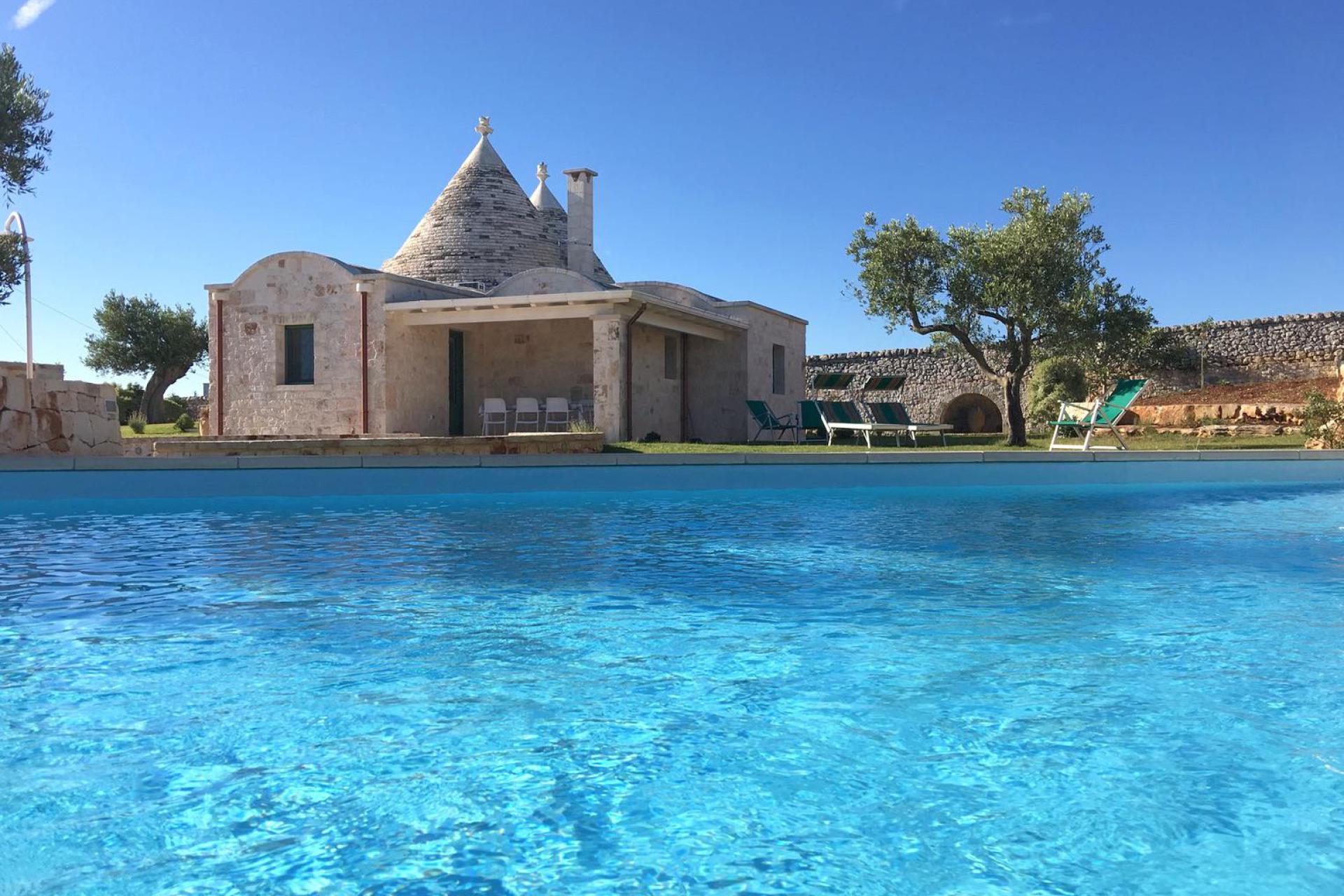 Agriturismo Puglia Prachtige verbouwde trullo met privé zwembad