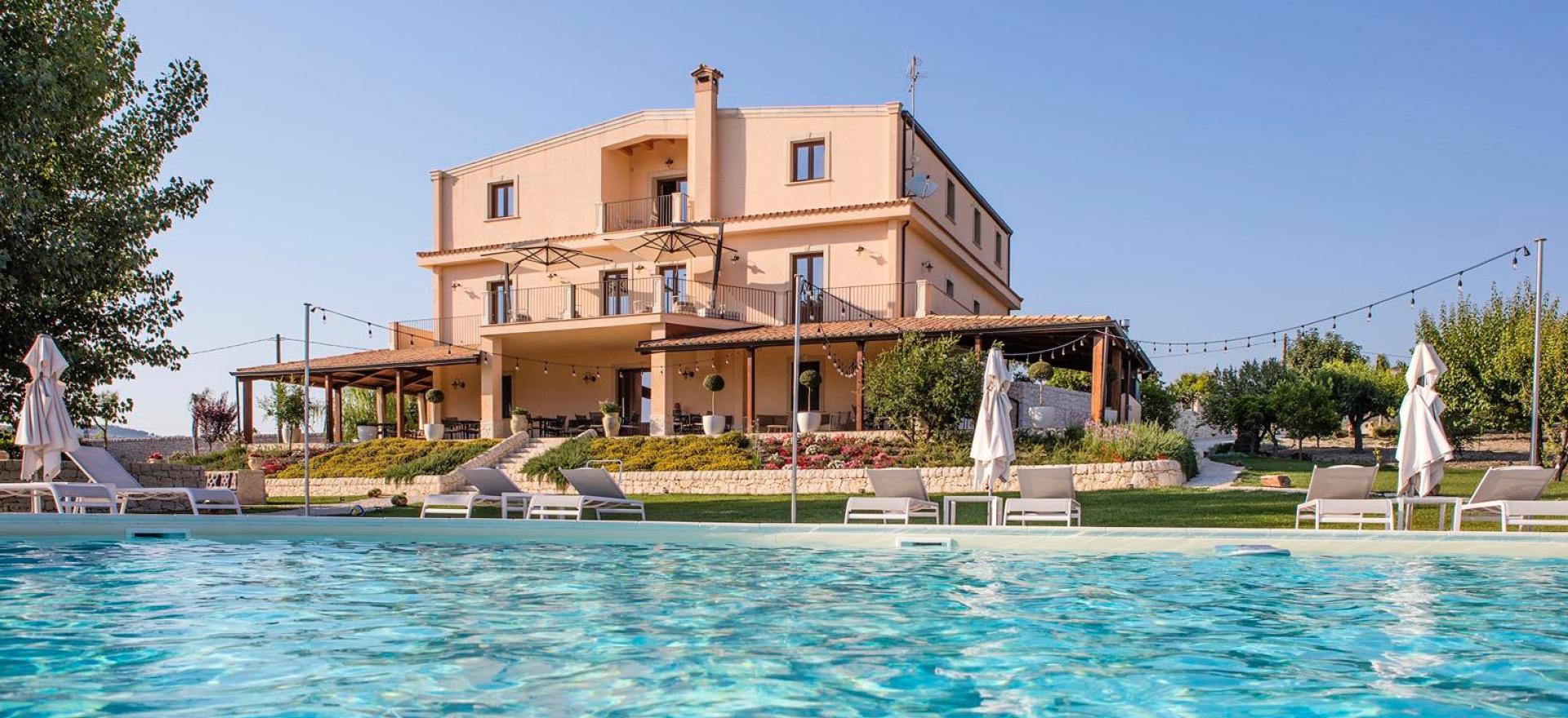 Kindvriendelijke agriturismo Sicilië met prachtig zwembad