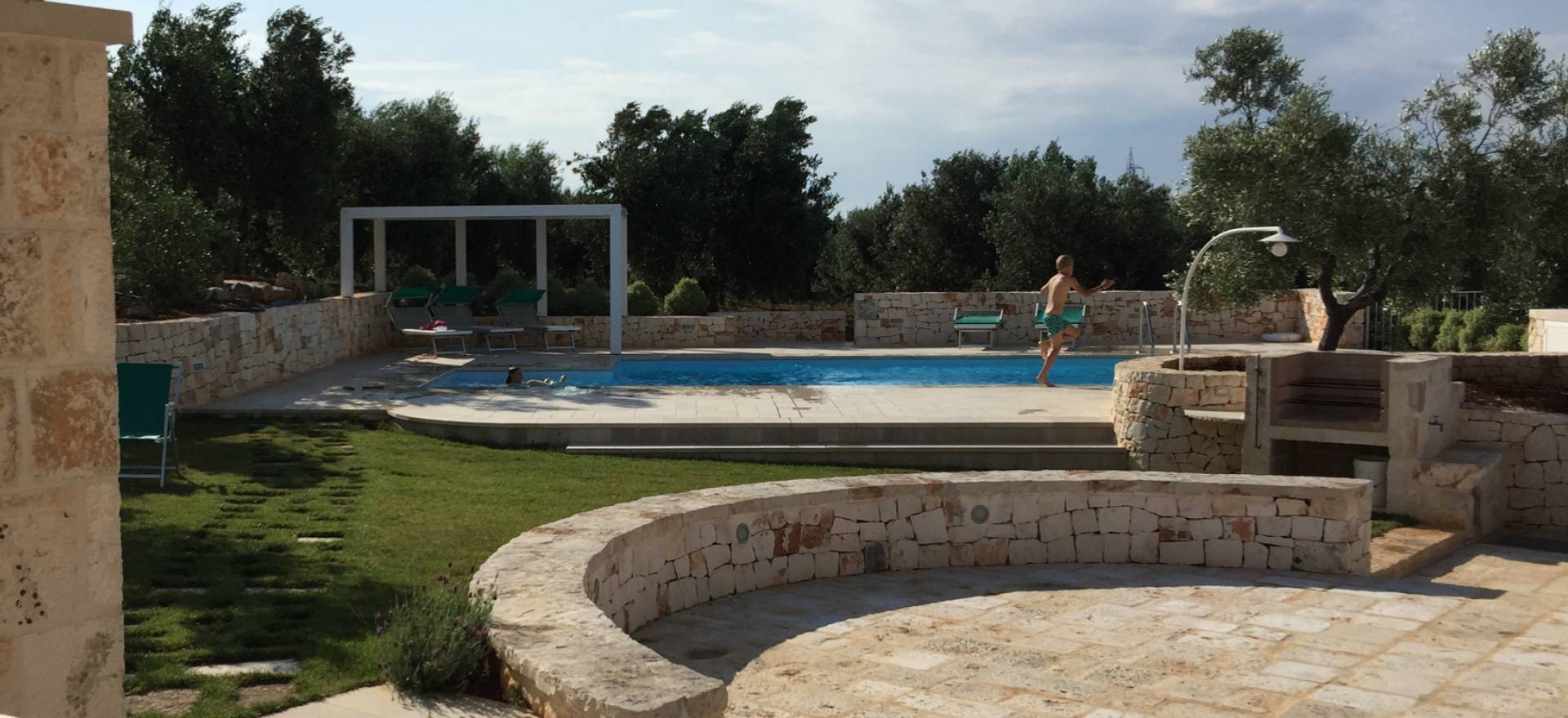 Prachtige verbouwde trullo met privé zwembad