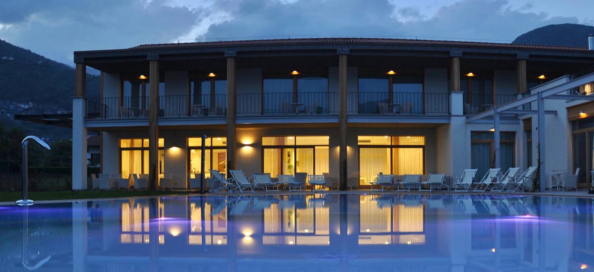 Country hotel op prachtige lokatie aan het Comomeer